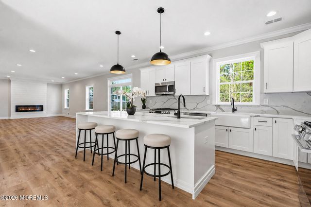 1117 Lakewood Road, Toms River, NJ 08753