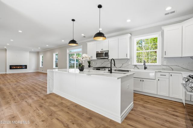 1117 Lakewood Road, Toms River, NJ 08753
