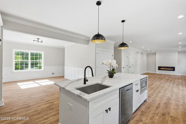 1117 Lakewood Road, Toms River, NJ 08753