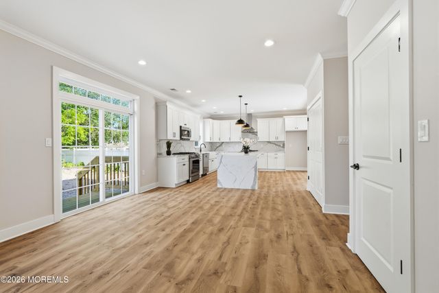 1117 Lakewood Road, Toms River, NJ 08753