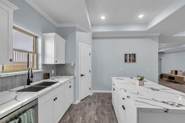 237 Camden Hills Drive, Montgomery, TX 77356