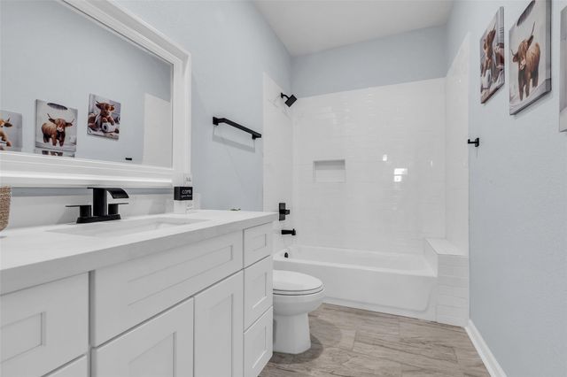 237 Camden Hills Drive, Montgomery, TX 77356