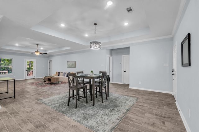 237 Camden Hills Drive, Montgomery, TX 77356