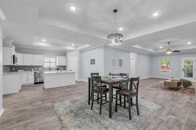 237 Camden Hills Drive, Montgomery, TX 77356