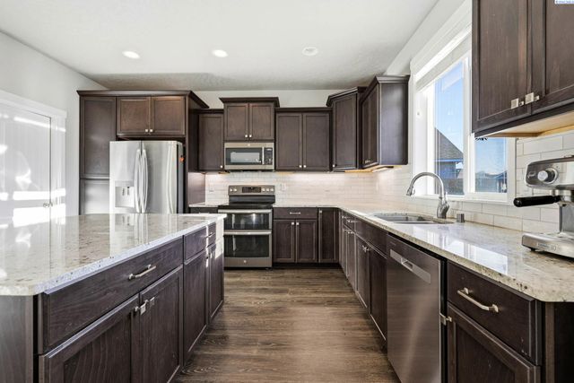 3035 Wild Canyon Way, Richland, WA 99354