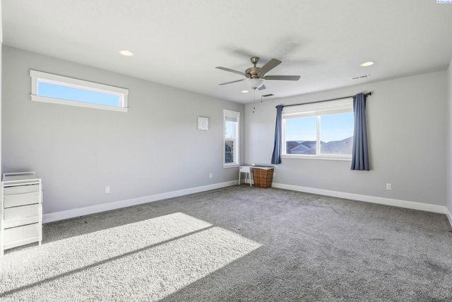 3035 Wild Canyon Way, Richland, WA 99354