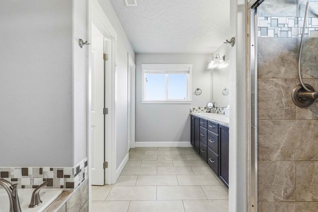 3035 Wild Canyon Way, Richland, WA 99354