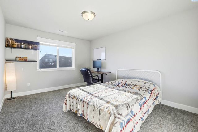 3035 Wild Canyon Way, Richland, WA 99354