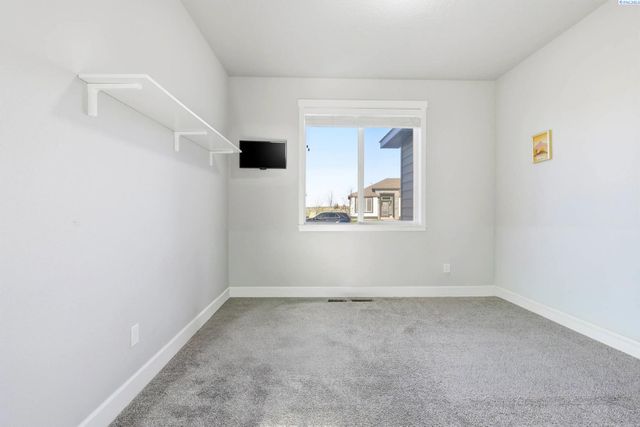 3035 Wild Canyon Way, Richland, WA 99354