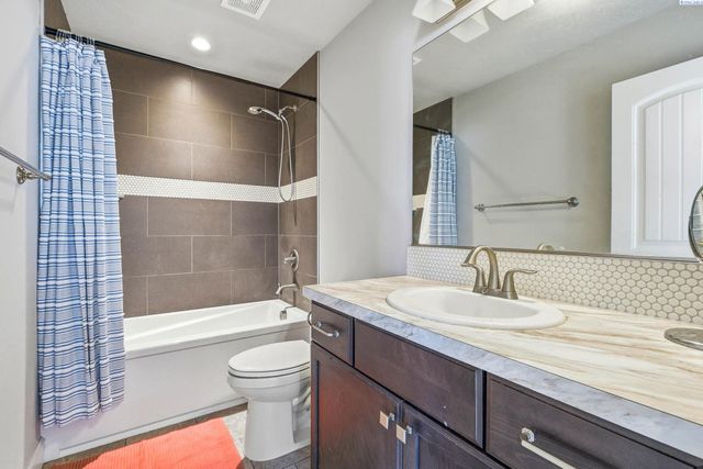 3035 Wild Canyon Way, Richland, WA 99354