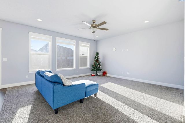 3035 Wild Canyon Way, Richland, WA 99354