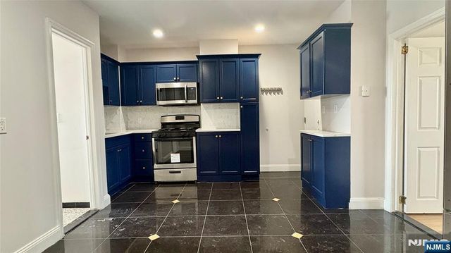 17 Cleveland Avenue 3, Harrison, NJ 07029