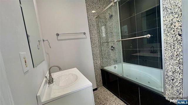 17 Cleveland Avenue 3, Harrison, NJ 07029