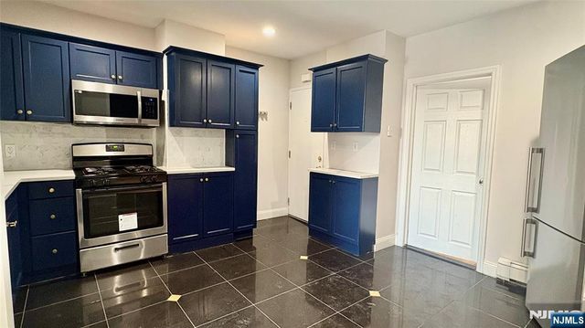 17 Cleveland Avenue 3, Harrison, NJ 07029