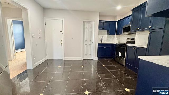 17 Cleveland Avenue 3, Harrison, NJ 07029