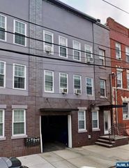 17 Cleveland Avenue 3, Harrison, NJ 07029