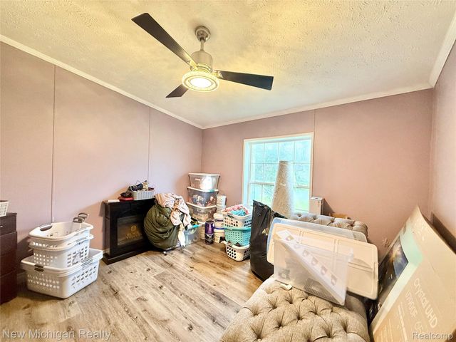 2245 Webber Avenue, Burton, MI 48529