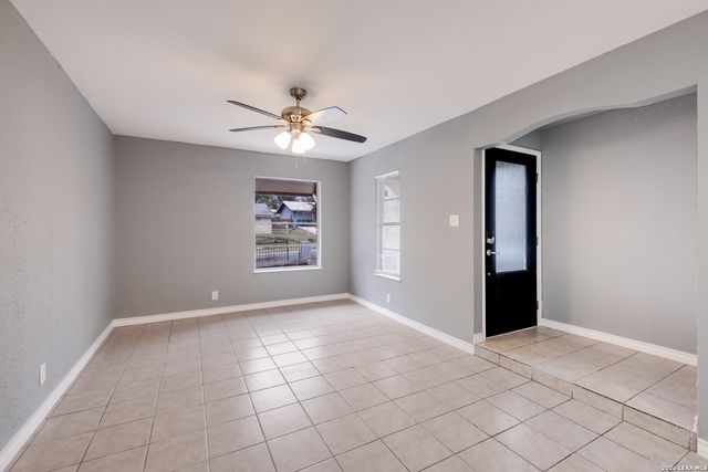 5318 Costa Mesa, San Antonio, TX 78228