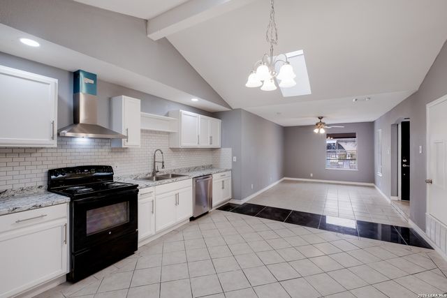 5318 Costa Mesa, San Antonio, TX 78228