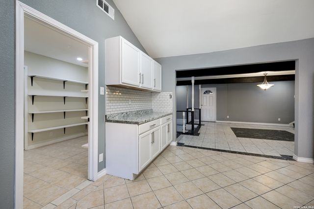 5318 Costa Mesa, San Antonio, TX 78228