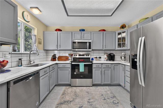 3401 Larkspur Drive, Longmont, CO 80503