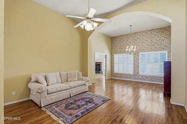 7016 DESERT CANYON Drive, El Paso, TX 79912