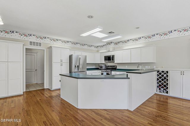 7016 DESERT CANYON Drive, El Paso, TX 79912