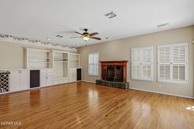 7016 DESERT CANYON Drive, El Paso, TX 79912