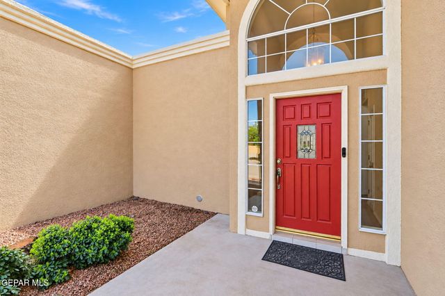 7016 DESERT CANYON Drive, El Paso, TX 79912