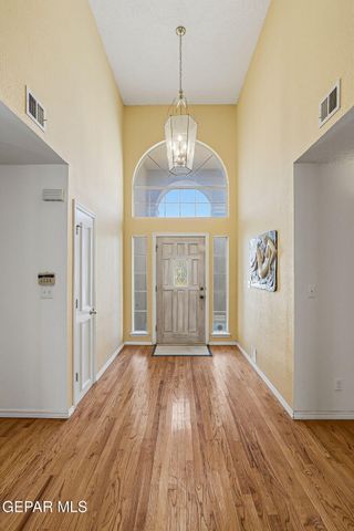 7016 DESERT CANYON Drive, El Paso, TX 79912