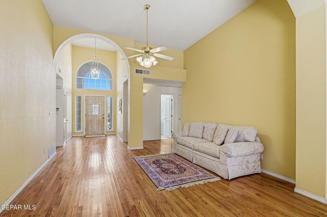 7016 DESERT CANYON Drive, El Paso, TX 79912