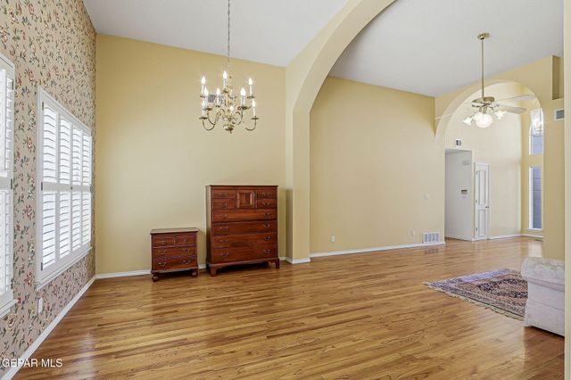 7016 DESERT CANYON Drive, El Paso, TX 79912