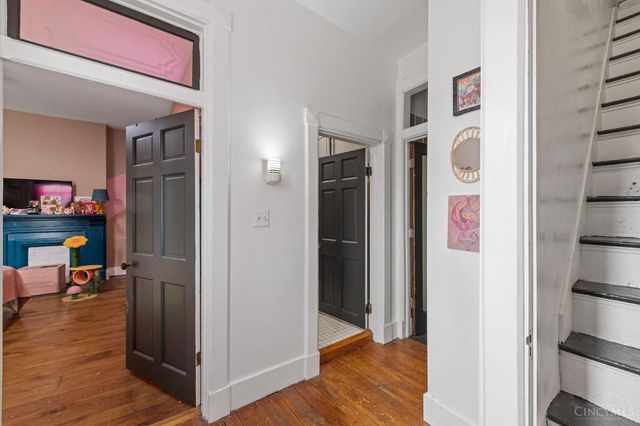 2106 Kemper Lane, Cincinnati, OH 45206