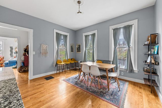 2106 Kemper Lane, Cincinnati, OH 45206