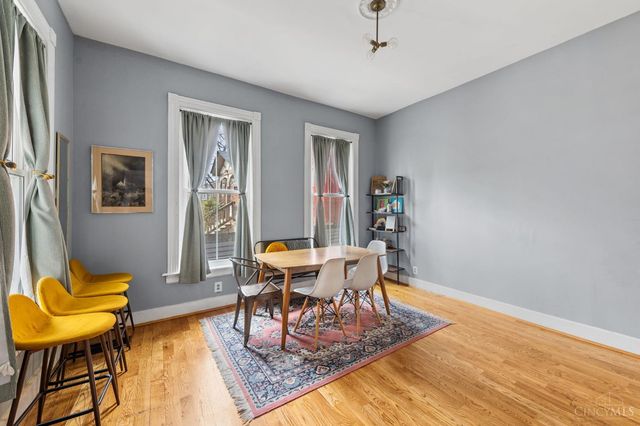 2106 Kemper Lane, Cincinnati, OH 45206