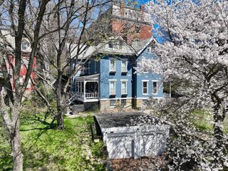 2106 Kemper Lane, Cincinnati, OH 45206
