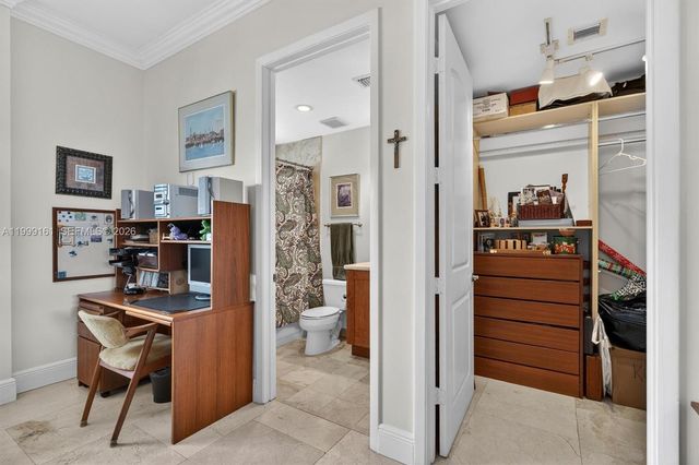 650 Valencia Ave 302, Coral Gables, FL 33134