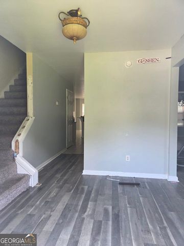 4054 Manorside Court SW, Snellville, GA 30039