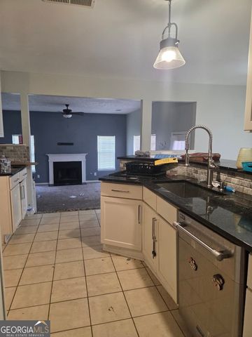 4054 Manorside Court SW, Snellville, GA 30039