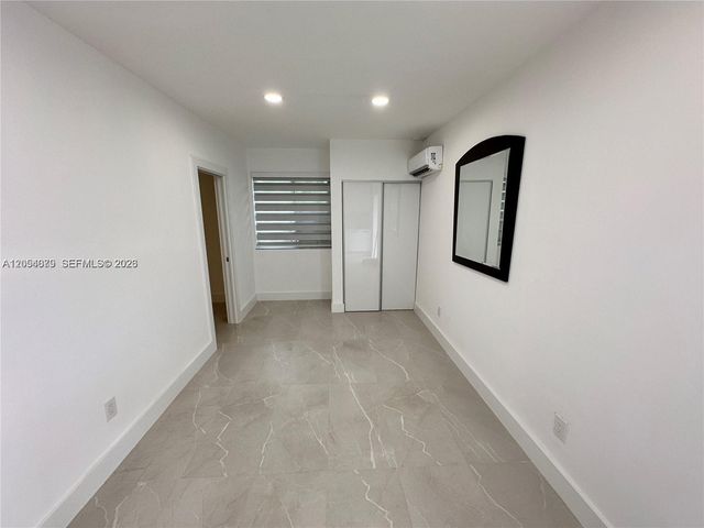 260 NW 132nd Avenue 1, Miami, FL 33182