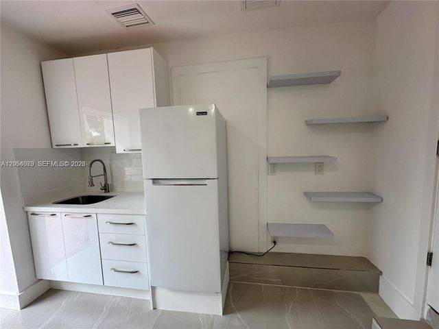 260 NW 132nd Avenue 1, Miami, FL 33182