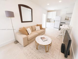 260 NW 132nd Avenue 1, Miami, FL 33182