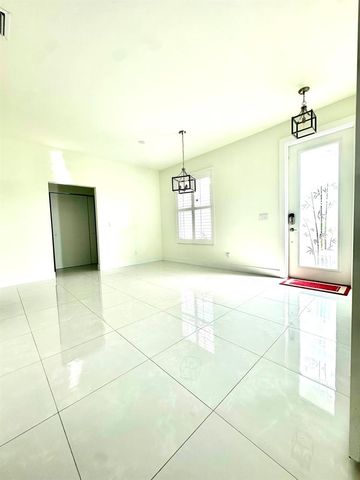1159 SW Edinburgh Drive, Port St. Lucie, FL 34953