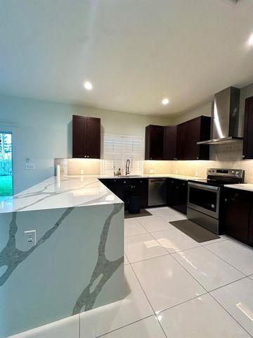 1159 SW Edinburgh Drive, Port St. Lucie, FL 34953