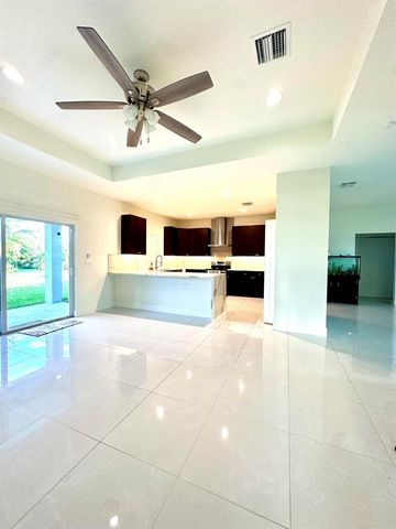1159 SW Edinburgh Drive, Port St. Lucie, FL 34953