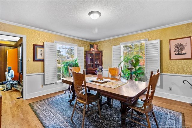 3302 N Rowland Avenue, Lumberton, NC 28358