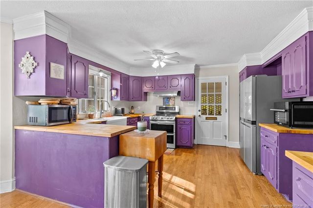 3302 N Rowland Avenue, Lumberton, NC 28358