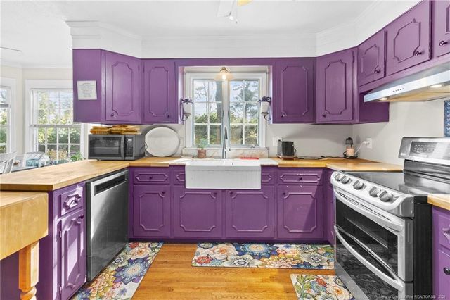 3302 N Rowland Avenue, Lumberton, NC 28358