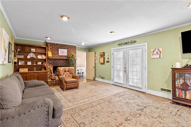 3302 N Rowland Avenue, Lumberton, NC 28358