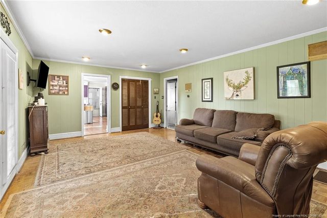 3302 N Rowland Avenue, Lumberton, NC 28358